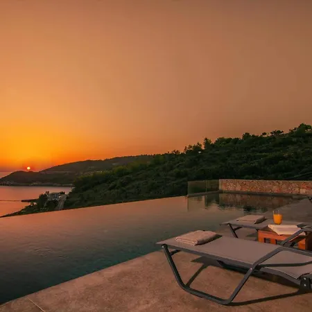 Vardiola By Σκινάρια