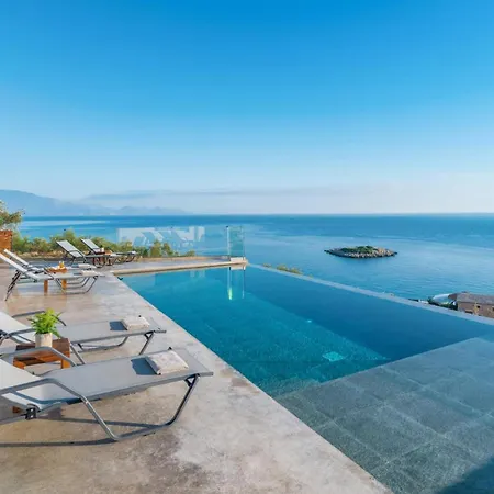 Villa Vardiola By